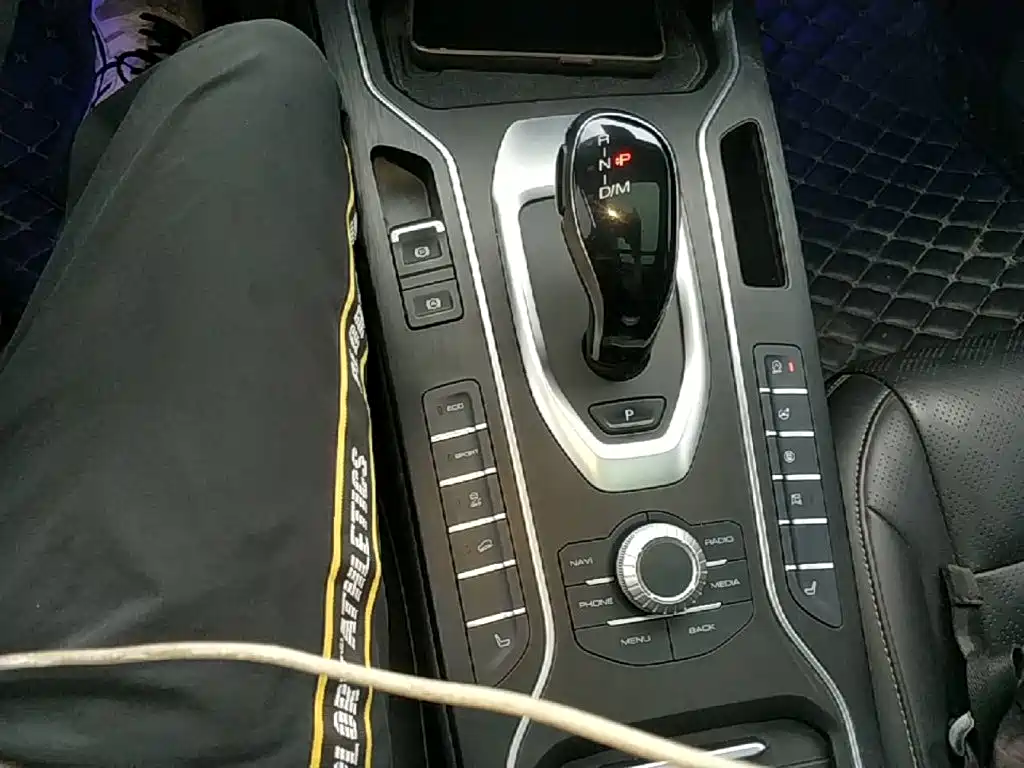 Wey Wey VV6 — миниатюра 14