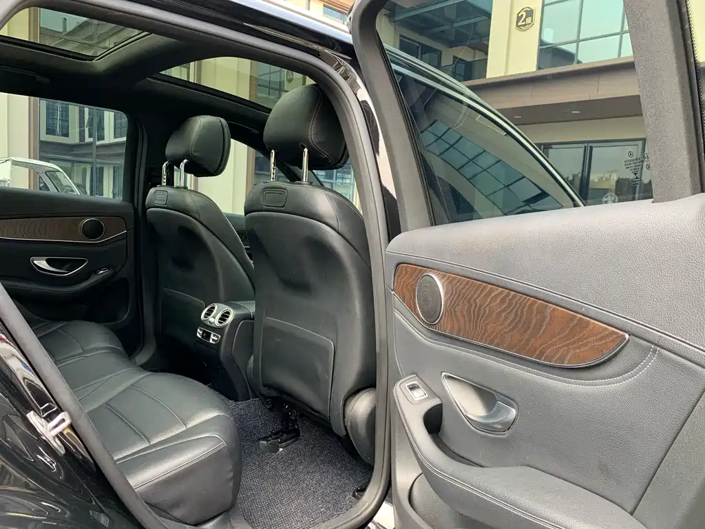 Mercedes-Benz GLC — миниатюра 17