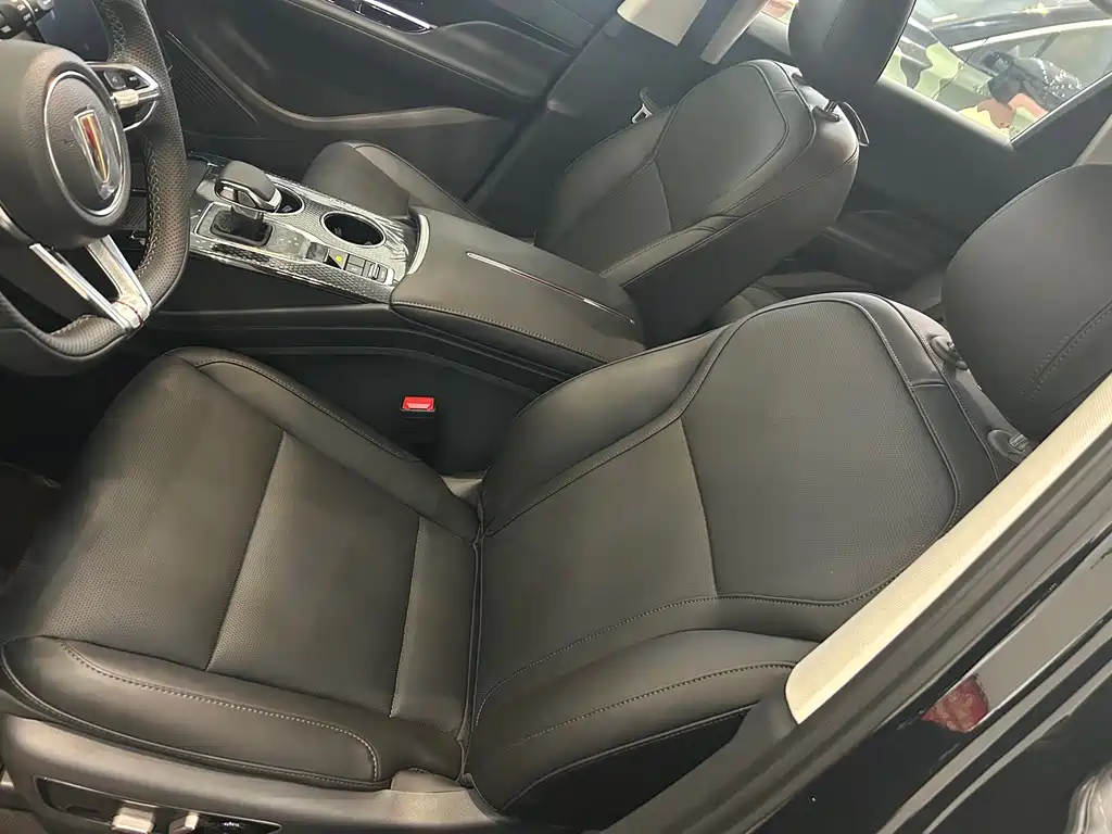 Hongqi HONGQI HS3 PHEV