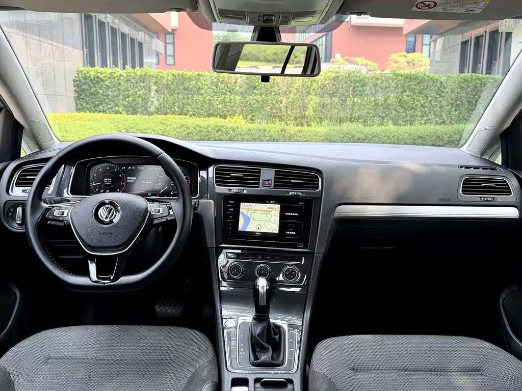 Volkswagen Golf — миниатюра 15