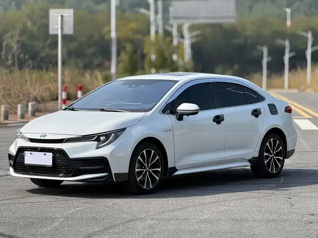TOYOTA COROLLA 2024