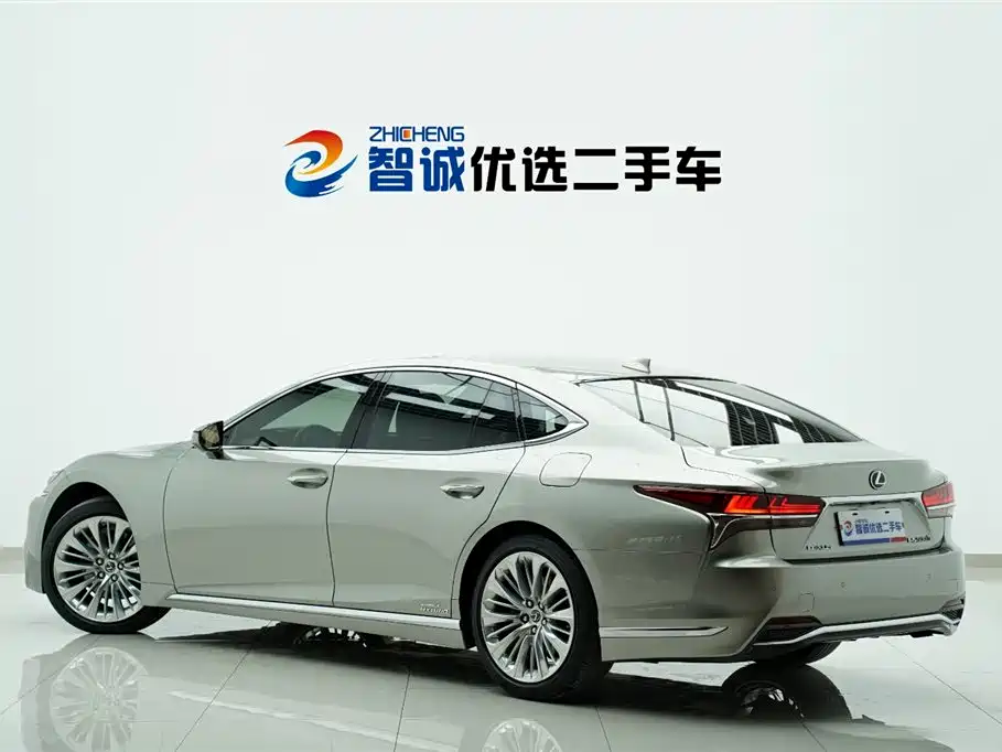 Lexus LS 2018 500h Executive V