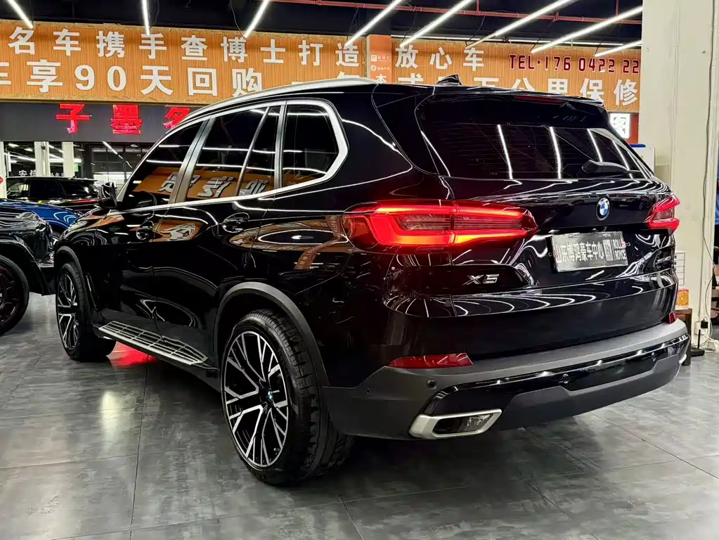 BMW X5 (Import) — миниатюра 13