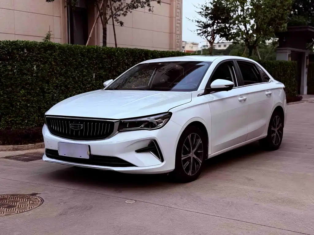 Geely Emgrand 2023