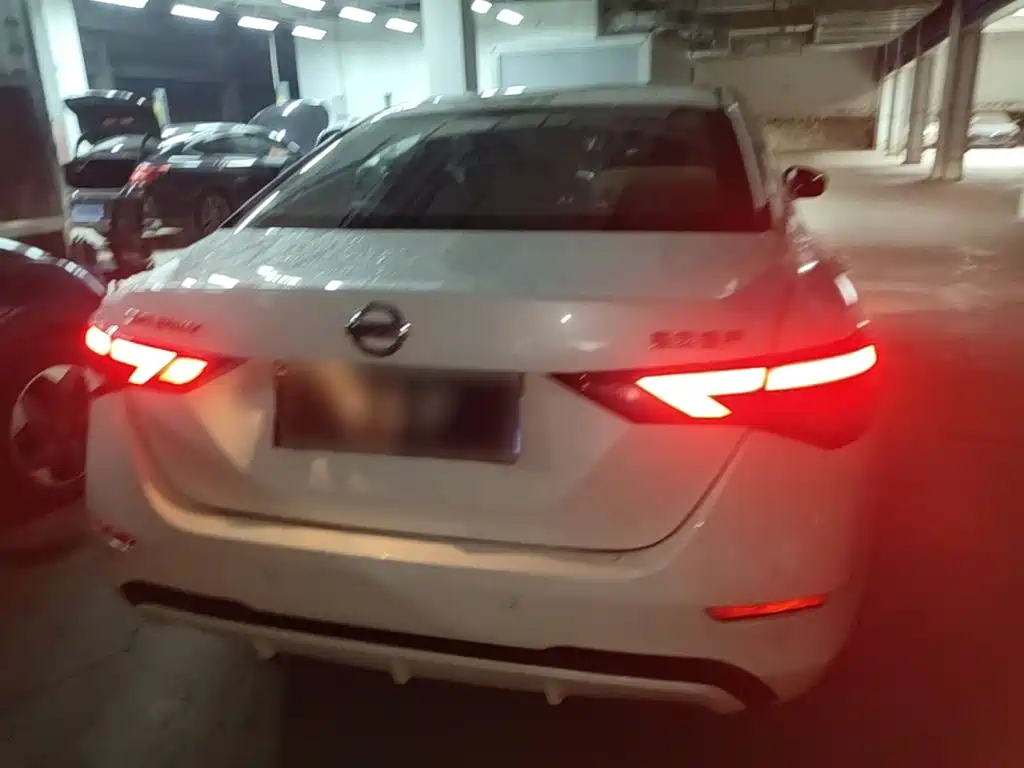 Nissan Sylphy — миниатюра 6