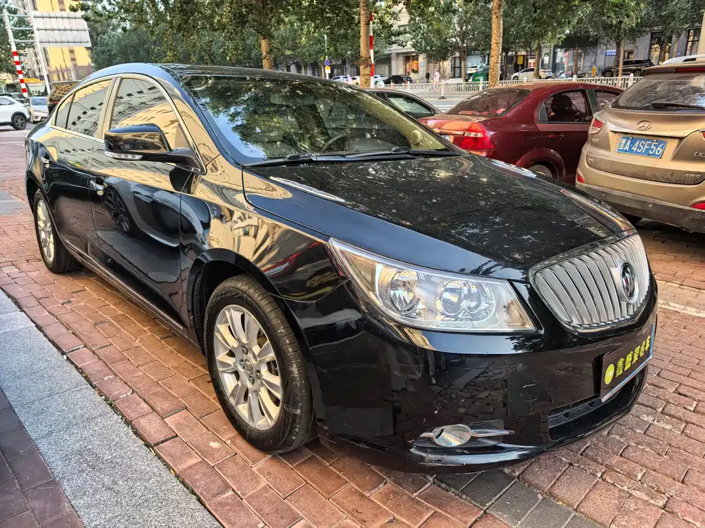 Buick LaCrosse — миниатюра 3