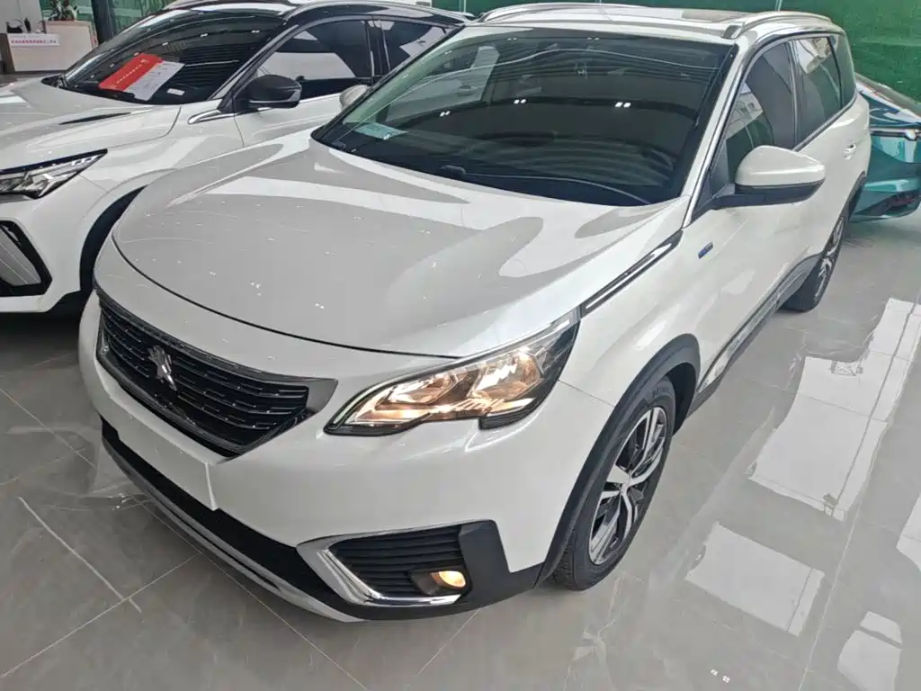 Peugeot 5008 — миниатюра 2