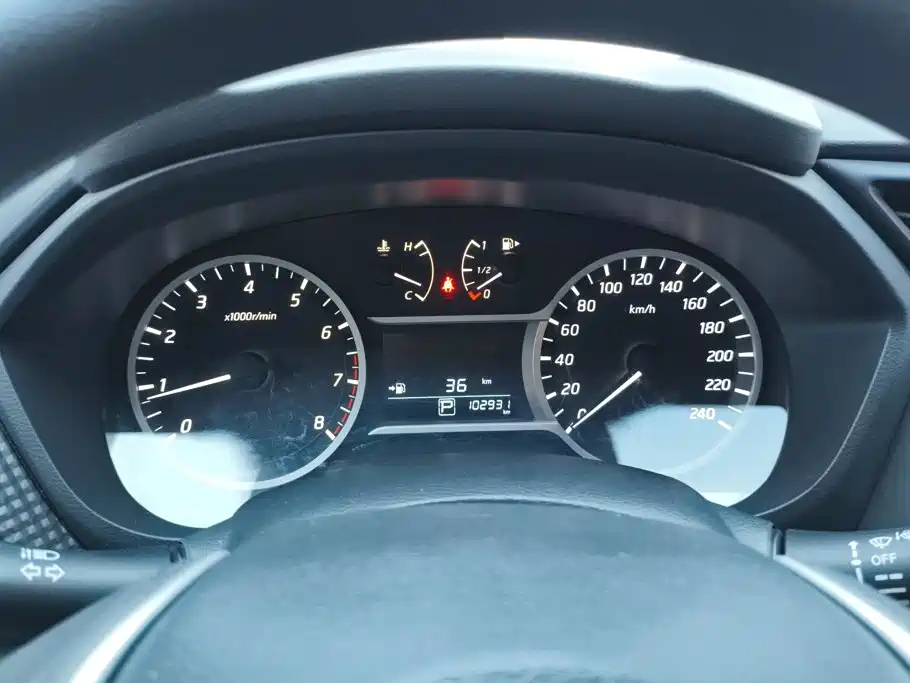 Nissan Bluebird — миниатюра 13