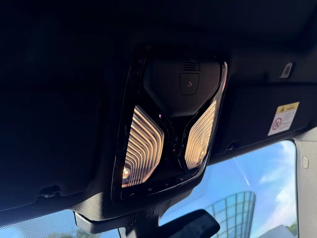 BMW 5 Series — миниатюра 30