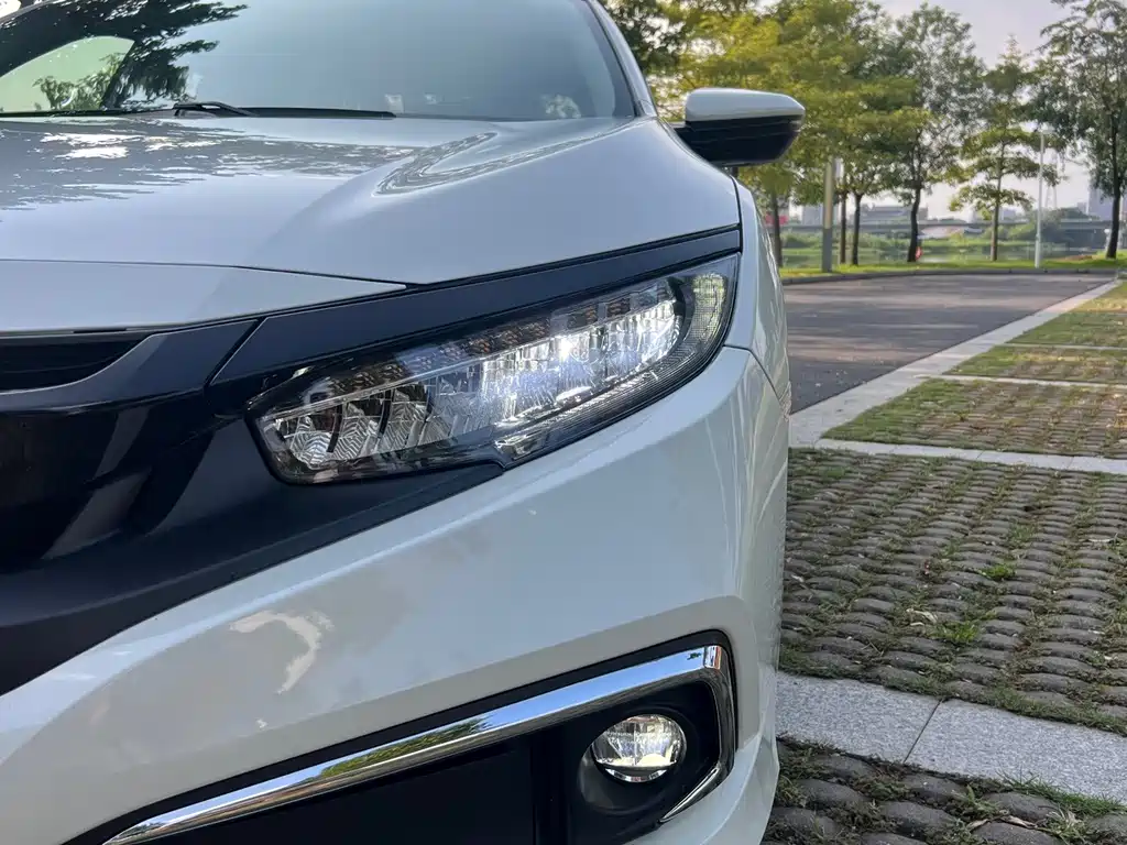 Honda Civic — миниатюра 9