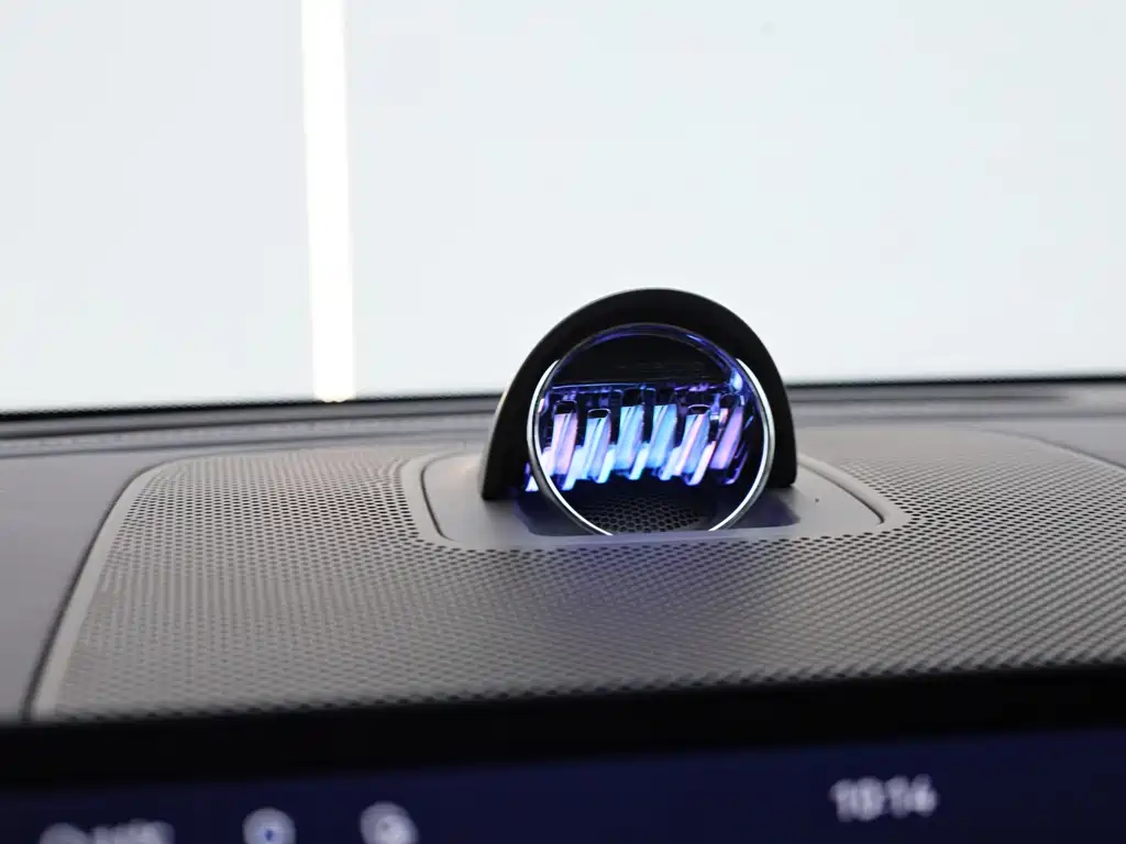 AITO ASK THE WORLD M9