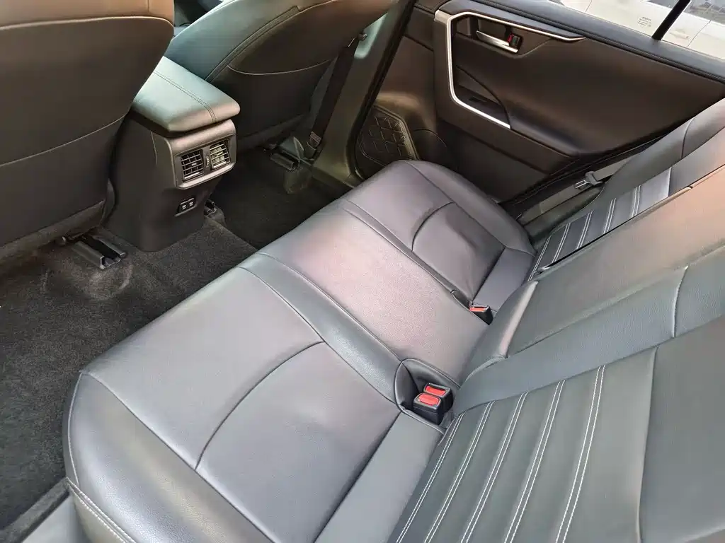 Toyota Wildlander — миниатюра 9