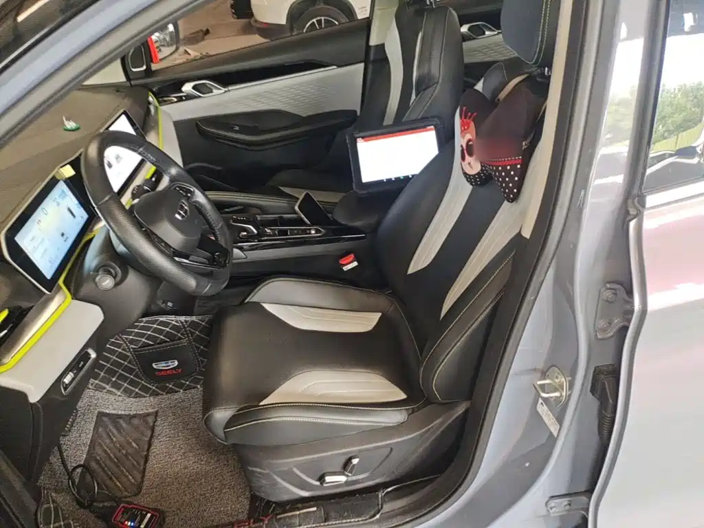 Geely Binyue — миниатюра 15
