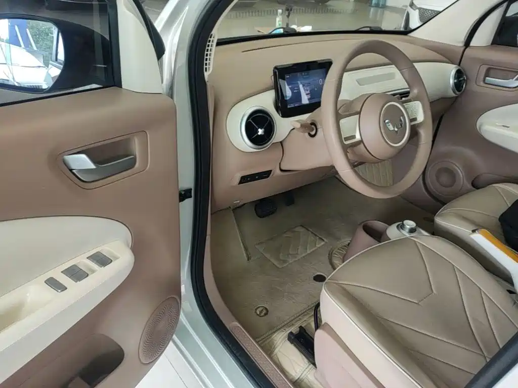 Wuling MINIEV — миниатюра 16