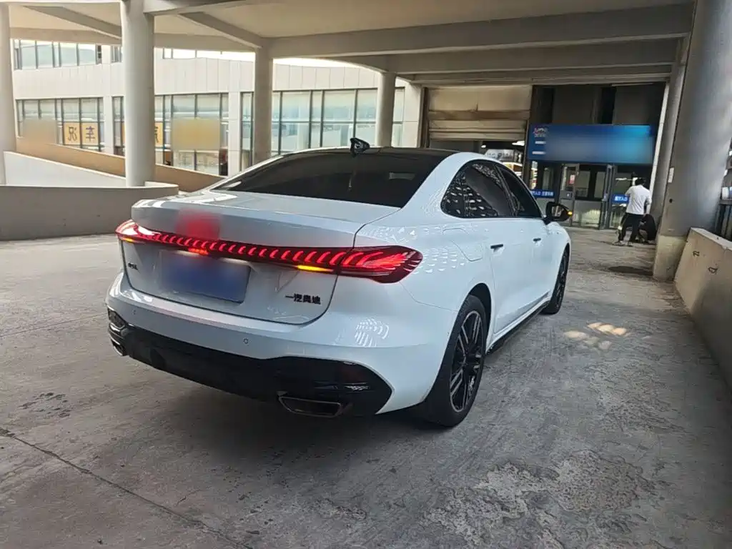 Audi A5L — миниатюра 7