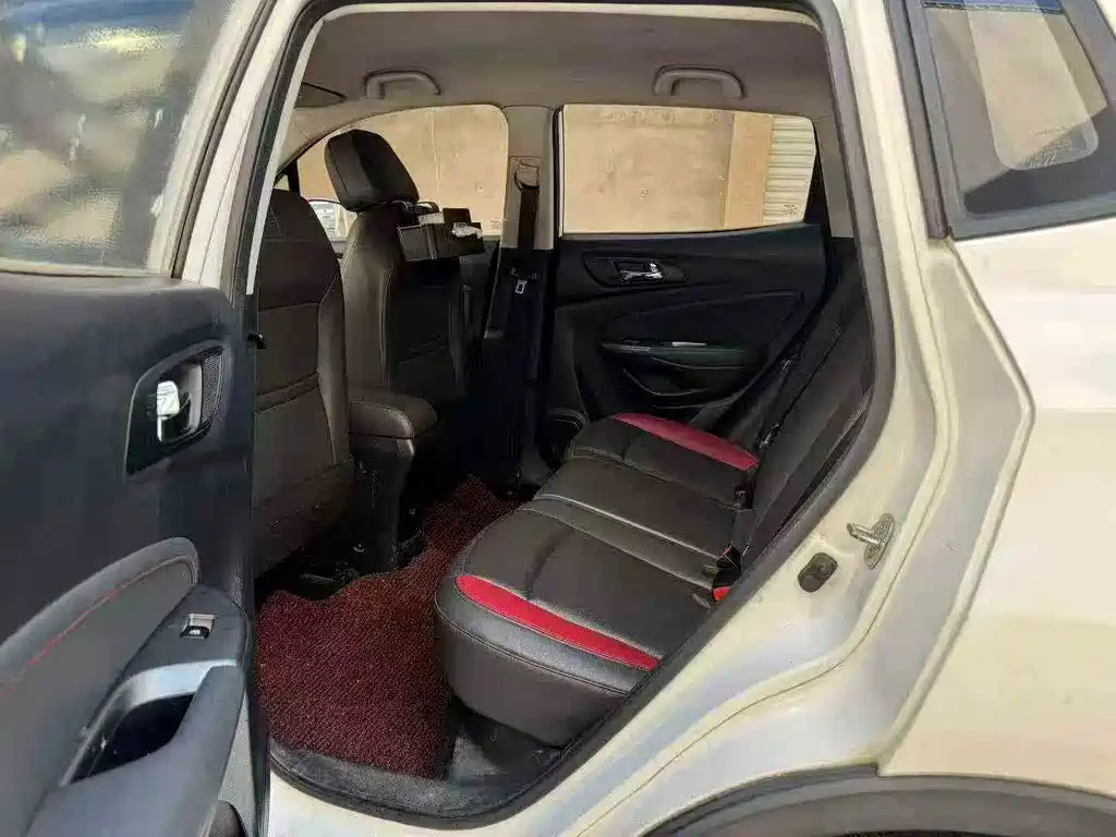 Changan CS15 — миниатюра 5