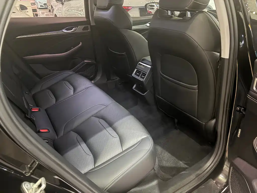 Geely Xingrui — миниатюра 11