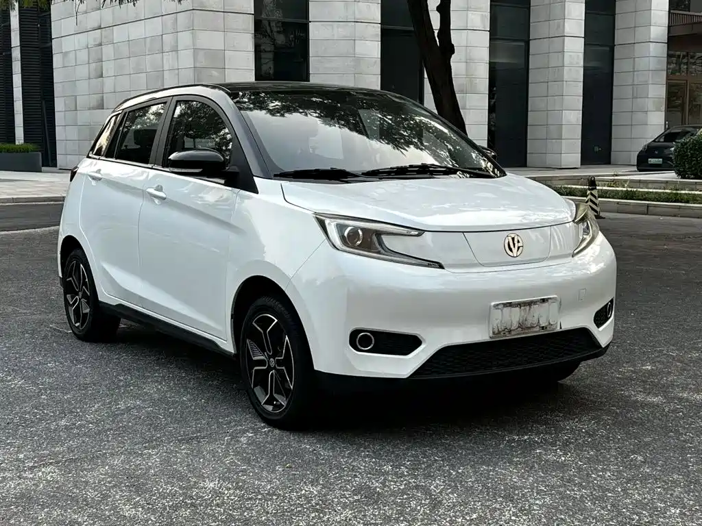 Dongfeng EV YOUNG Guang Xiaoxin — миниатюра 3