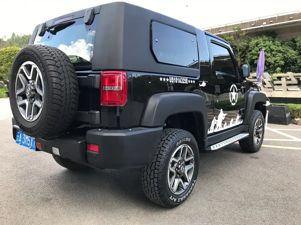 BAIC BJ40 2016 2.3T AT Premium