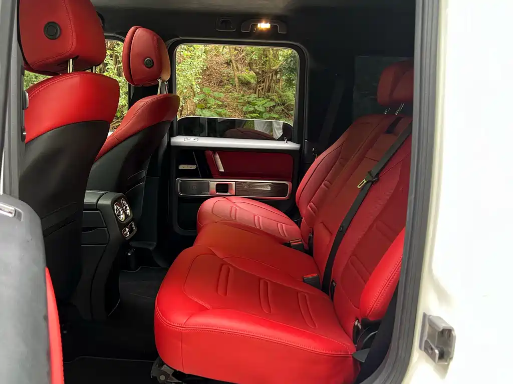 Mercedes-Benz G-Class — миниатюра 12