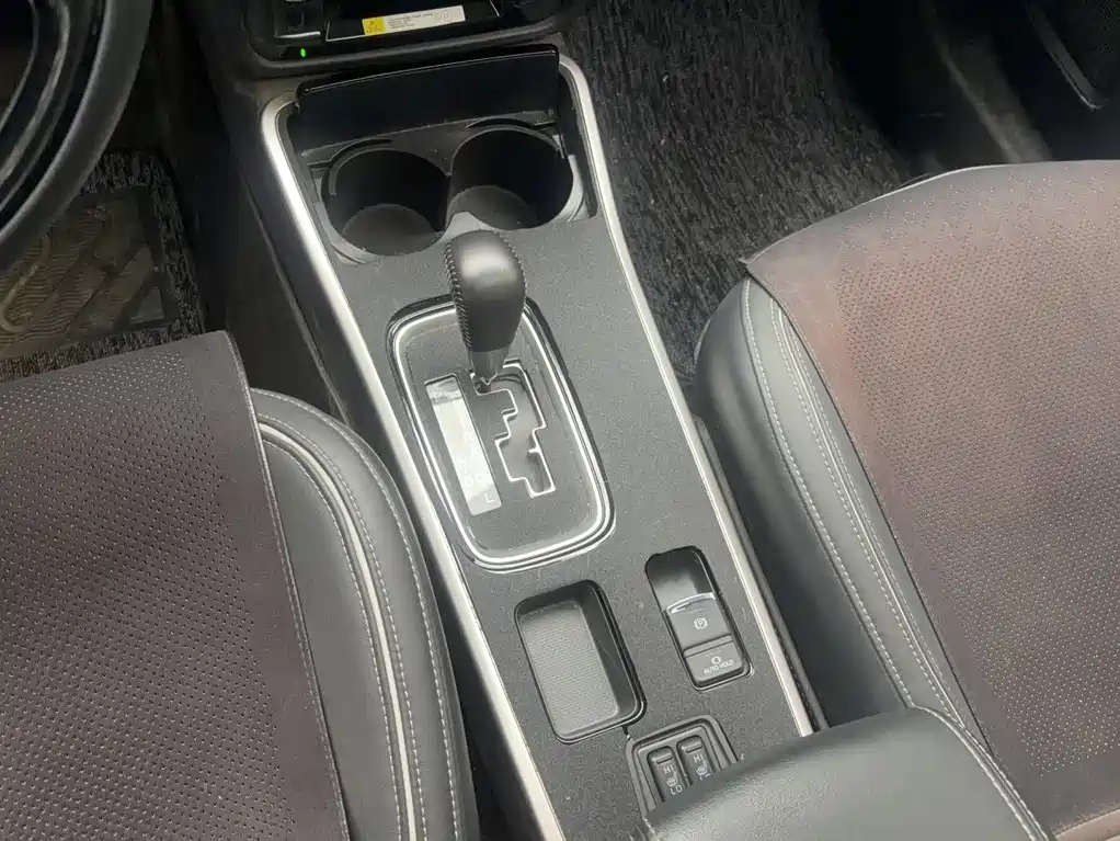 Mitsubishi Outlander — миниатюра 9