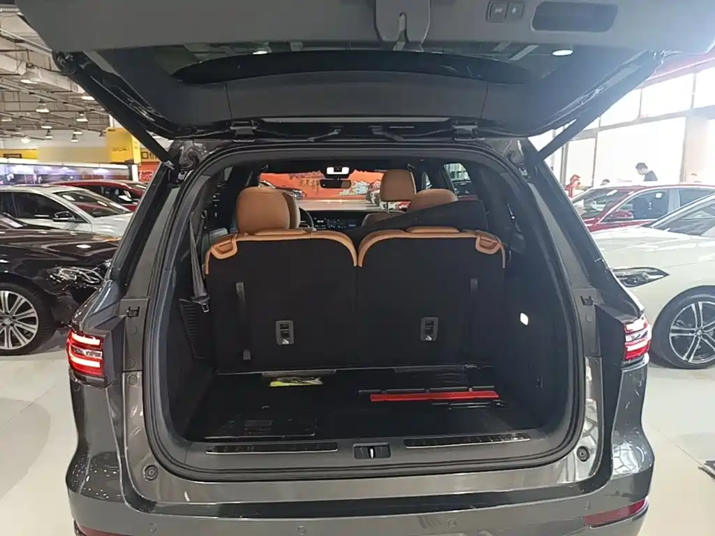 Li Auto Li ONE — миниатюра 19