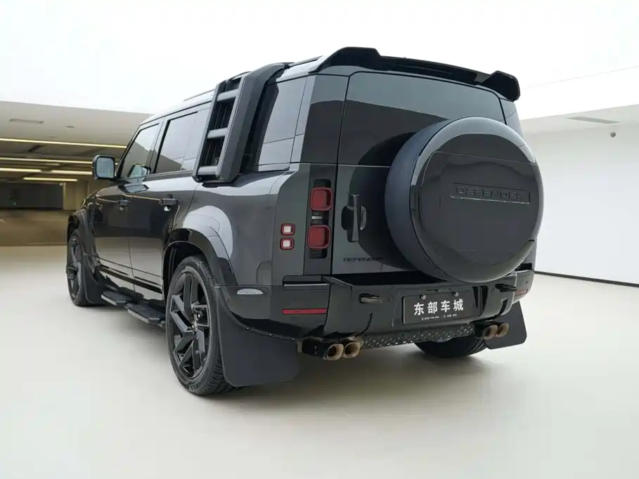 Land Rover Defender — миниатюра 4