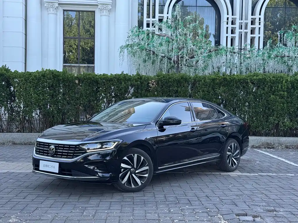Volkswagen Passat 2022