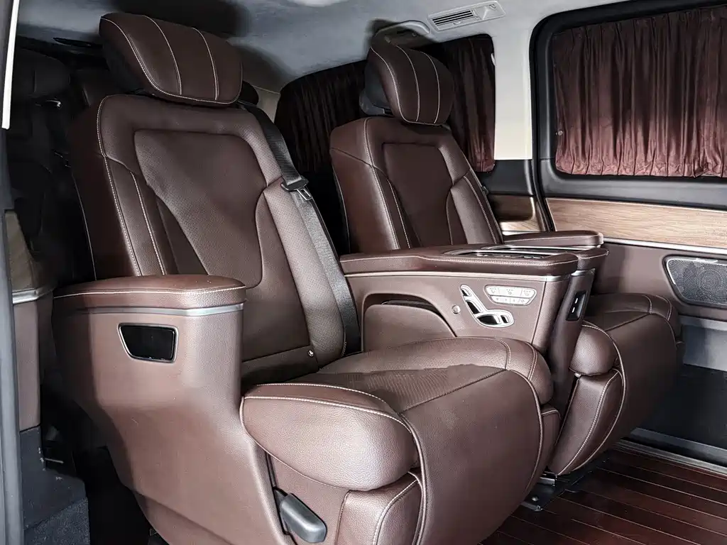 Mercedes-Benz V-Class — миниатюра 10