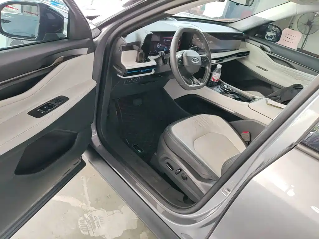 Ford Edge — миниатюра 16