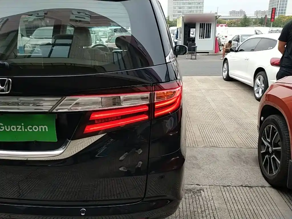 Honda Odyssey — миниатюра 8