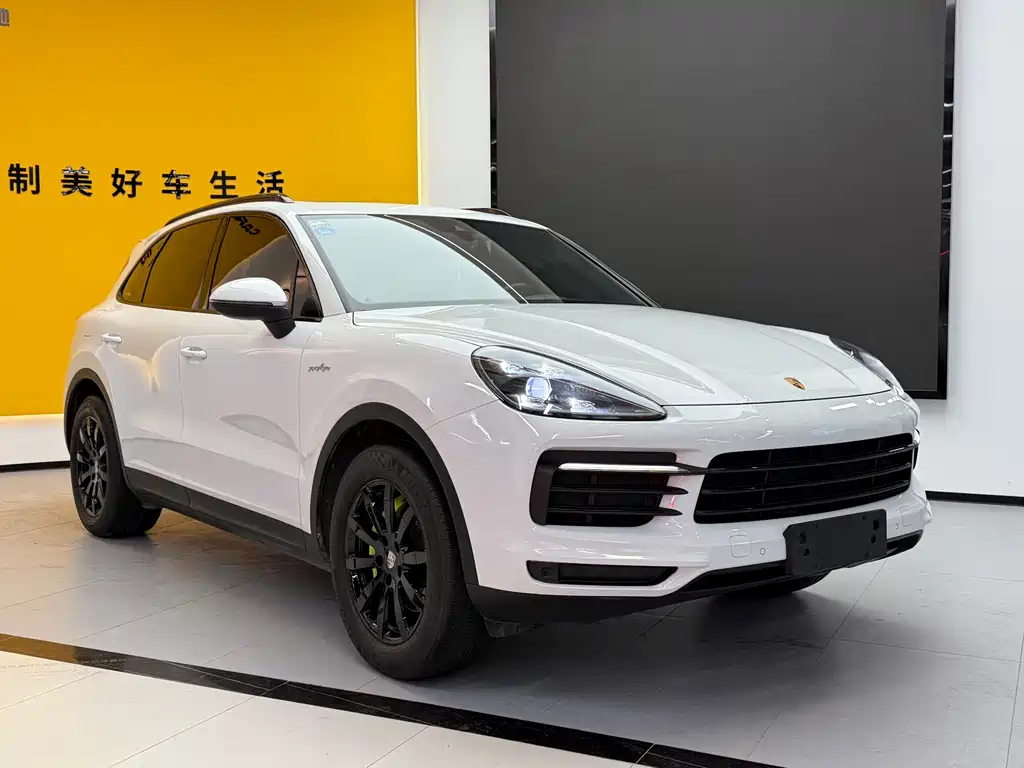 PORSCHE CAYENNE NEW ENERGY