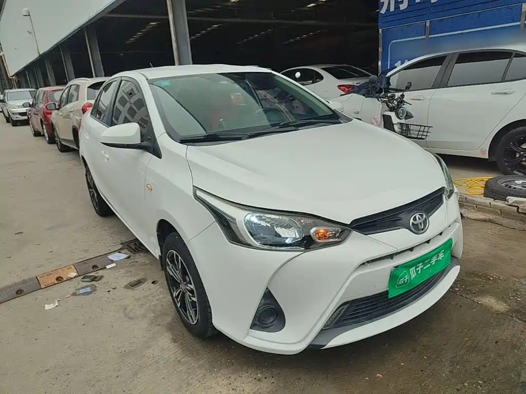 Toyota Yaris L — миниатюра 4