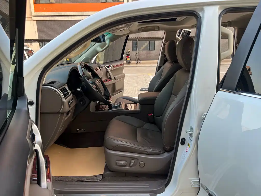Lexus GX — миниатюра 6