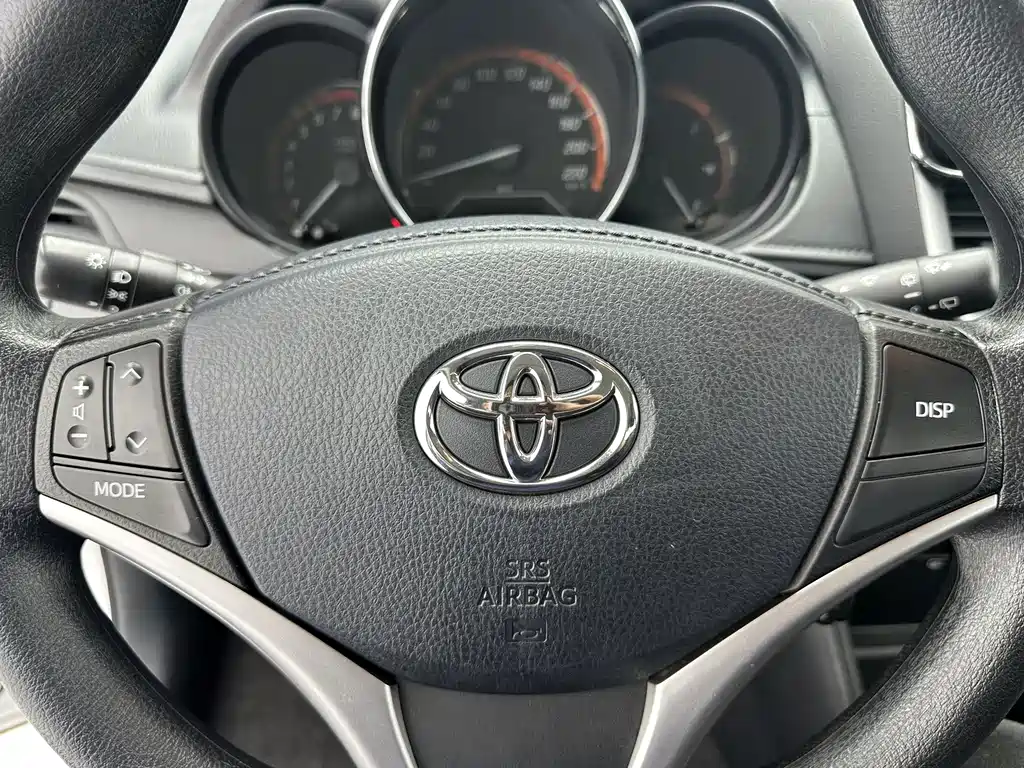 Toyota Yaris L — миниатюра 12