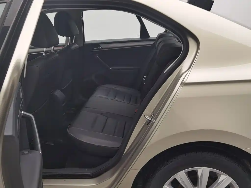 Volkswagen Bora — миниатюра 15