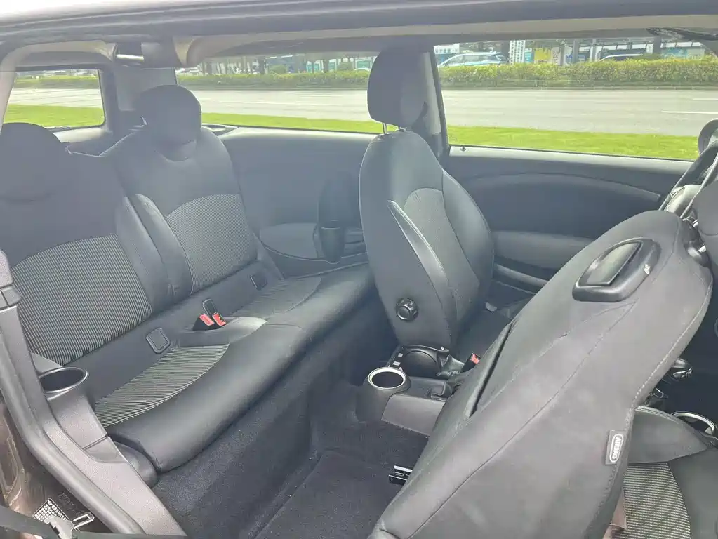 MINI Mini Clubman — миниатюра 10
