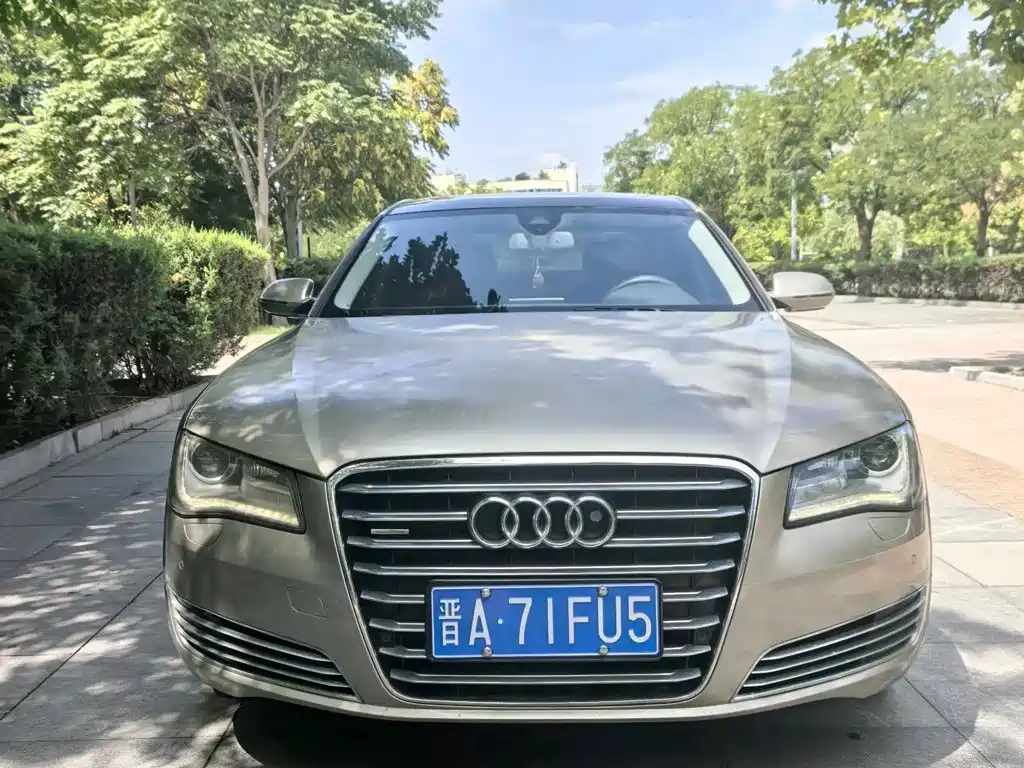 Audi A8 — миниатюра 2
