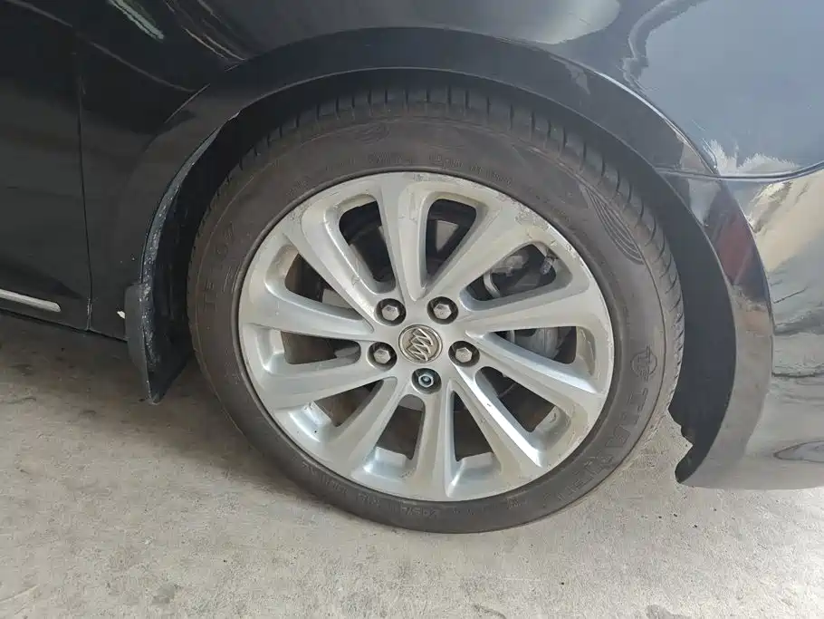 Buick LaCrosse — миниатюра 6