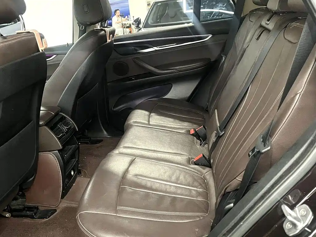 BMW X5 (Import) — миниатюра 5