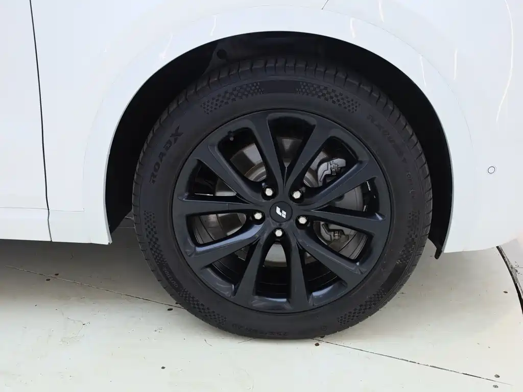 Li Auto Li ONE — миниатюра 31