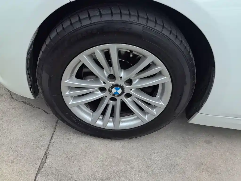 BMW 3 Series — миниатюра 23