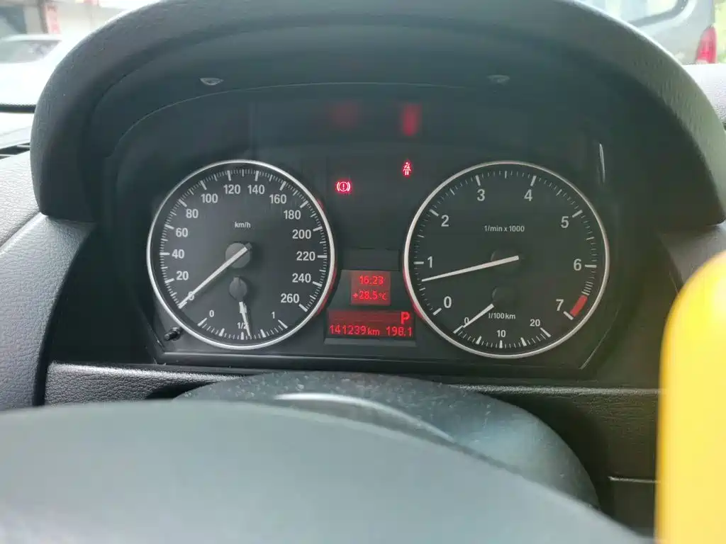 BMW X1 — миниатюра 7