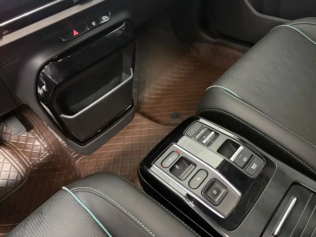Honda e:NP2 — миниатюра 10