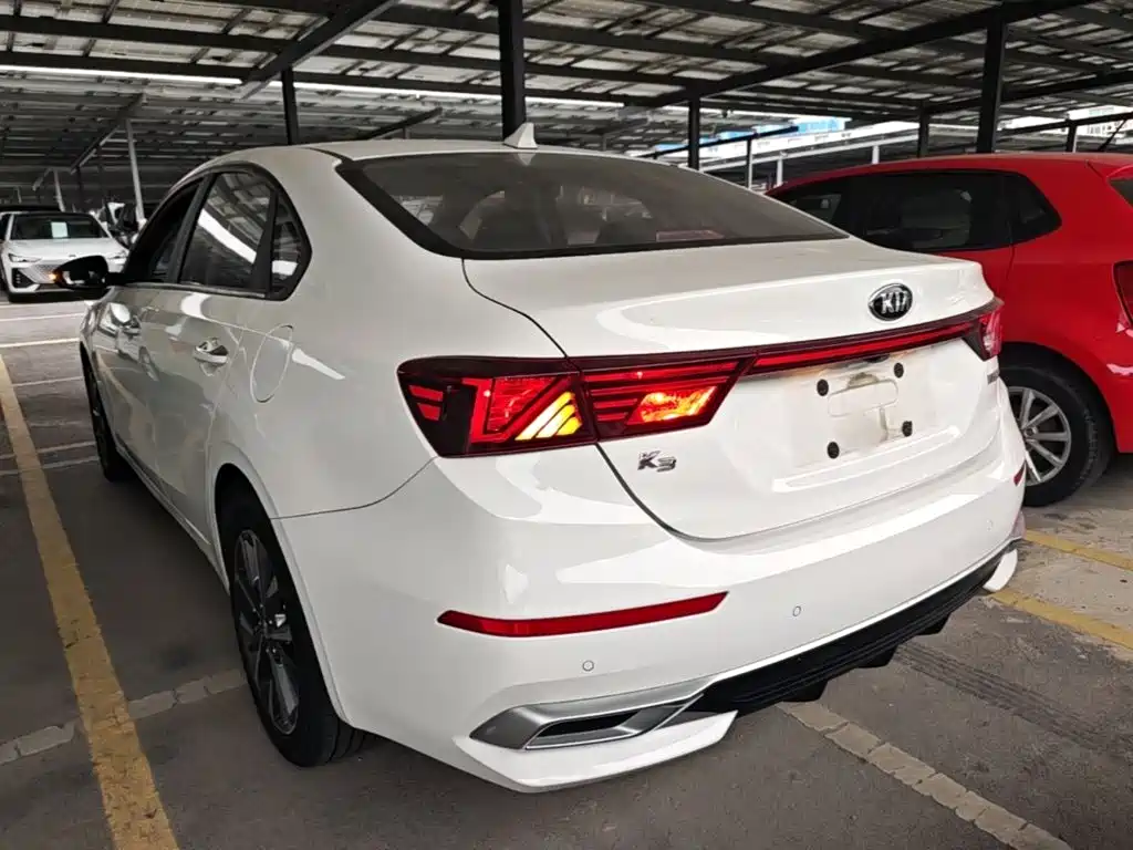 Kia K3 — миниатюра 5
