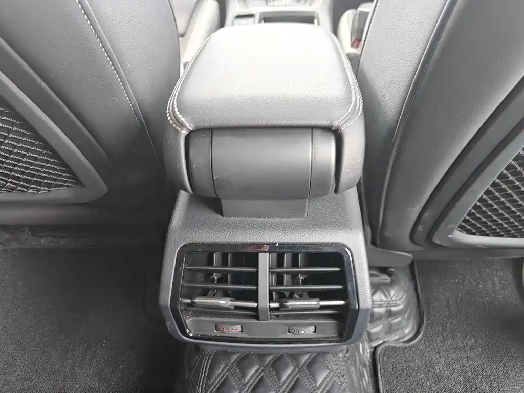 Audi Q3 — фотографии объявления, Фото 12