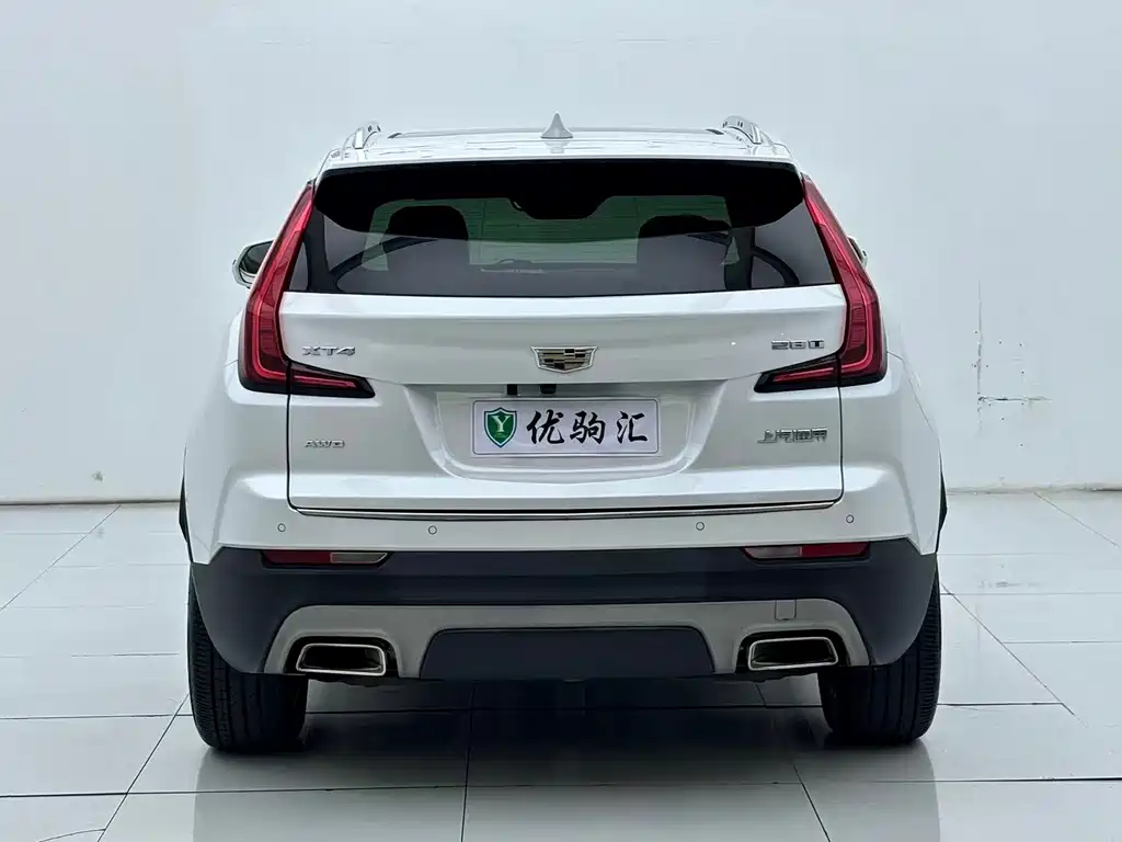 Cadillac XT4 — миниатюра 5