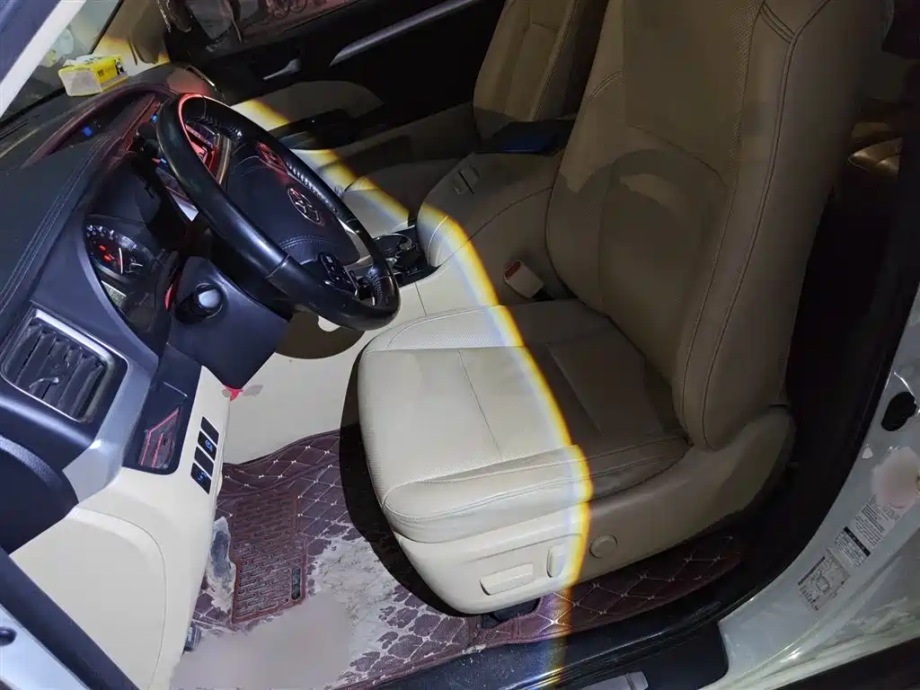 Toyota Highlander 2015 2.0T Luxury 7 мест