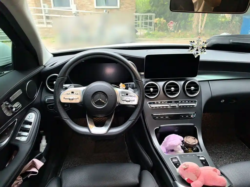 Mercedes-Benz C-Class — миниатюра 3