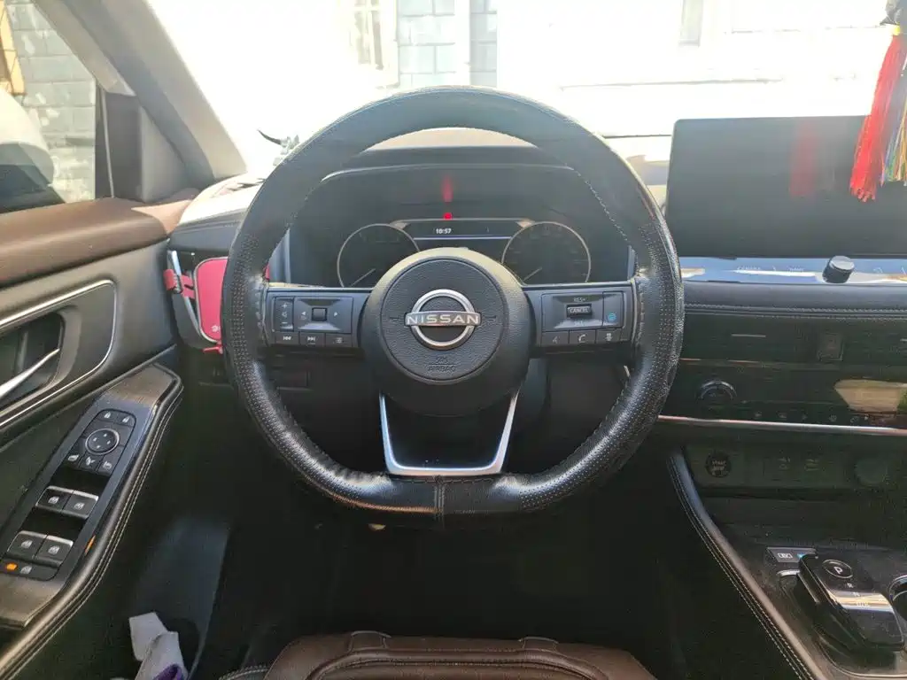 Nissan X-Trail — миниатюра 3